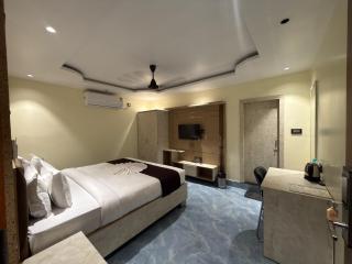 Himasri Hotel - 1