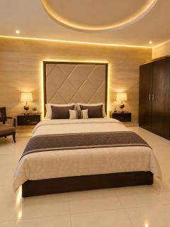 Vista Apartments - 3