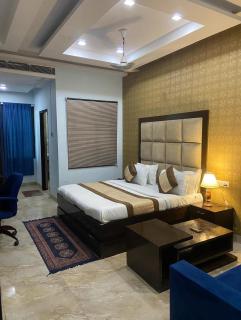 Hotel Grand Empire - 9