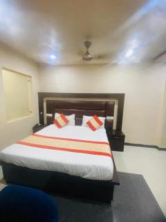 Hotel Grand Empire - 1
