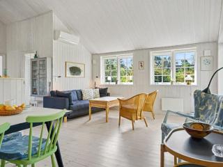 Holiday Home Heidrun - 400m from the sea by Interhome - 8