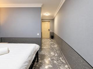 Rui Xue 2-Beds - 4