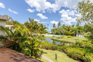 Bonita Village Beachfront Apt with Pool & Balcony - 4