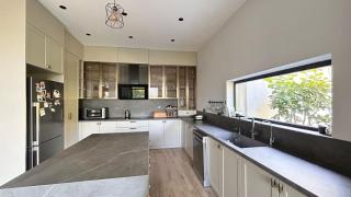 Villa with forest views,Minutes from the airport - 8