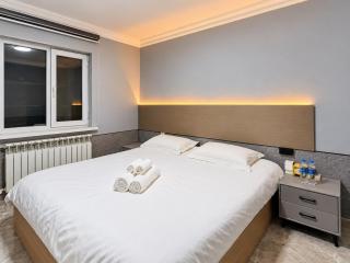 Rui Xue 1-Large Bed - 9