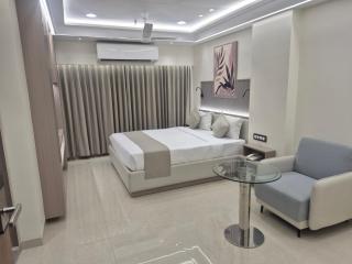 Hotel Orange International - 8