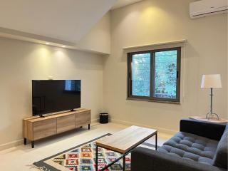 Wild Jordan Suites - 7