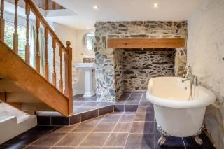 5 Bed in Betws Garmon oc-bibd - 9