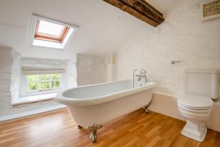 5 Bed in Betws Garmon oc-bibd - 2