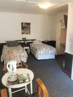 Ashtonville Terraces Guesthouse - 8