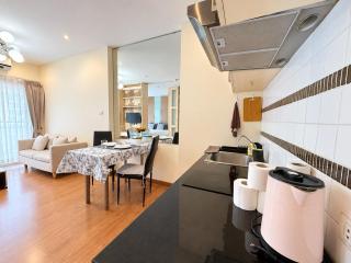 Promt condo - by May / 1BR apartment/ 5mins walked to Maya - 4