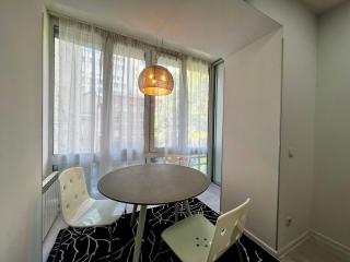 Central Kyiv Apartment near Olimpiiska & Palace of Sports - 9