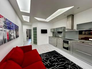 Central Kyiv Apartment near Olimpiiska & Palace of Sports - 3
