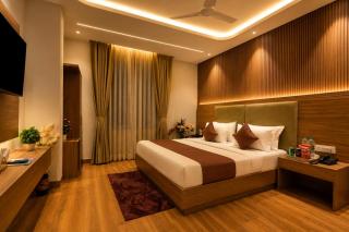 Grand Rosewood Suites Terminel-3 Hotel Near Delhi Airport - 5