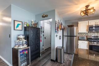 Lewiston 6 Bedroom Lakefront with Beach Retreat - 1