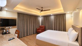 Asara - The Bay Suites - 8