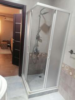 Private Apt beside TheGate Plaza - 2