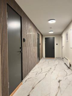 3- Cozy, newly renovated studio apartment with an alcove - 6