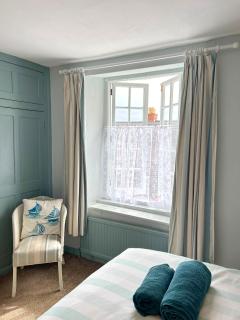 St Christopher's Cottage - 2