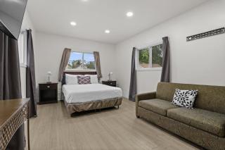 Cozy 3BR Detroit Home | Sleeps 8 | Self Check-in - 9