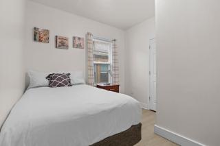 Cozy 3BR Detroit Home | Sleeps 8 | Self Check-in - 2