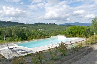 Villa in collina con piscina - 0