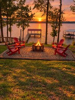Reel Livin - Lakefront House with Boat Slip - 0