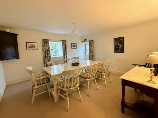 Ty Newydd - 7