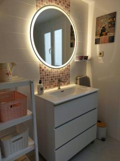 Urban Serenity Apartment - 3