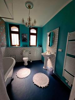 Great Art Nouveau room with parking - 4