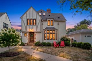 Rose Garden Retreat - Minneapolis - 6