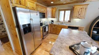 Lakefront Hideaway - 5