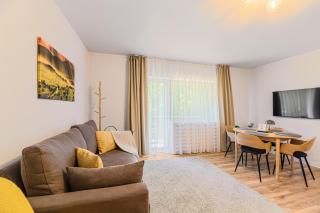 Hublou Home - Apartment with Balcony & Parking - 7
