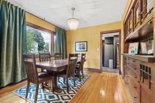 Lowry Parlour - 3