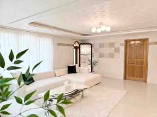 Eonju Penthouse - 2