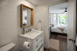 Steps to Beach | King Bed + Resort Amenities - 3