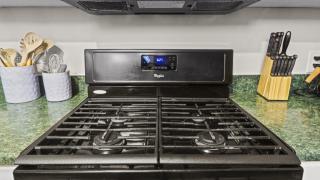 Charming apt in DT Libertyville - Near Naval Base - 3