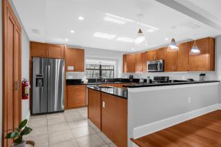 4BR Resort Villa Near Disney & Universal - 1