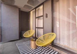Sandton City Splendid Apartment 4 l Walk to Sandton City & MandelaSquare l Backup Power & Water - 5