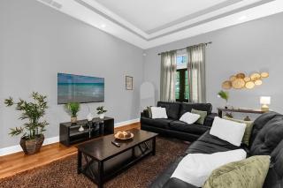 Your Summer Getaway Awaits - Townhome by Disney! - 0