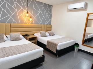 Hotel Merlott Lleras - 3