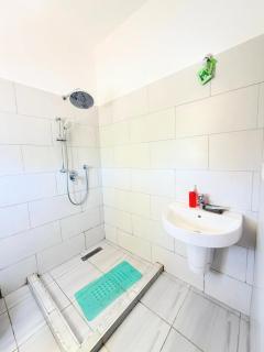 3 bedrooms beach Sea view apartments nyali - 5
