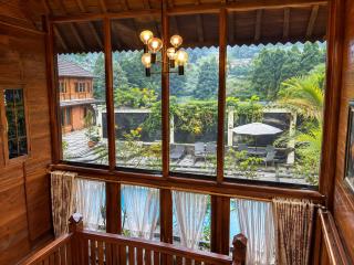 Villa Rosewood Cisarua Puncak Taman Safari - 2