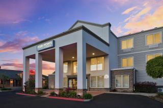 Four Points by Sheraton Portland East - 8