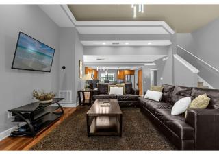 Summer Days Fun - Renovated TownHome by Disney! - 0