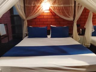 Sandalwood Safari Cottages - 4