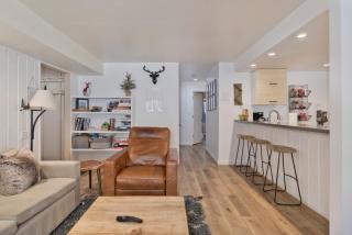 Central Mammoth Gem! 2BR2BA in Epic Location! - 8