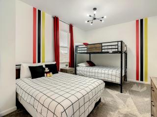 Splendid Thematic 3BR with Garage & Waterpark - 3