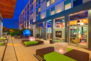 Aloft by Marriott Portland Airport at Cascade Station - 2