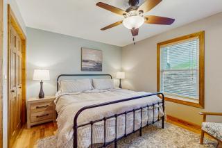 Serene Home Sleeps 14 Dock Waterslide Near Marina - 2